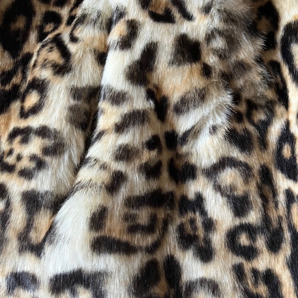 Trina Turk Leopard Faux Fur Ovecoat XL - Picture 4 of 7